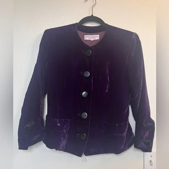 Yves Saint Laurent Rich Purple Velvet Blazer with Black Buttons - Picture 3 of 14